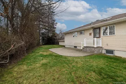 295 Thorn Street, Oceanside, NY 11572 - Photo 23