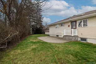 295 Thorn St, Oceanside, NY 11572 - Photo 23