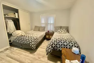 107 Baker Hill Rd, Great Neck, NY 11023 - Photo 19