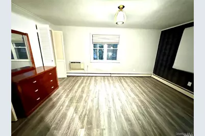 107 Baker Hill Road S, Great Neck, NY 11023 - Photo 19