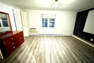 107 Baker Hill Road S, Great Neck, NY 11023 - Photo 19