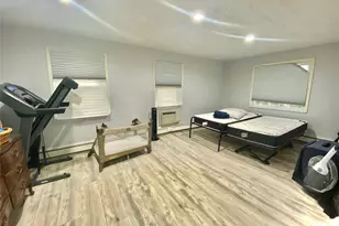 107 Baker Hill Road S, Great Neck, NY 11023 - Photo 17