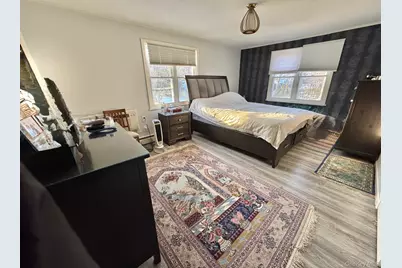 107 Baker Hill Road S, Great Neck, NY 11023 - Photo 15