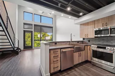 172 E Prospect Avenue #304, Mamaroneck, NY 10543 - Photo 1