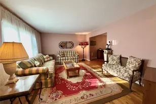 15 Sherry Ln, Hauppauge, NY 11788 - Photo 3