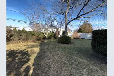 15 Sherry Lane, Hauppauge, NY 11788 - Photo 31