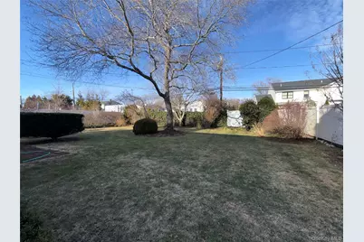 15 Sherry Lane, Hauppauge, NY 11788 - Photo 29