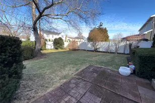 15 Sherry Ln, Hauppauge, NY 11788 - Photo 29