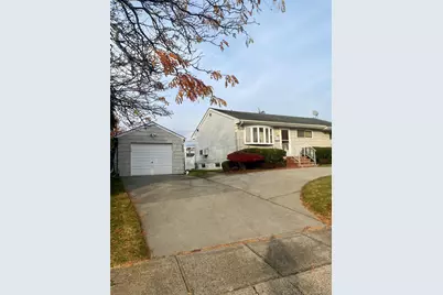 816 Anderson Avenue, Franklin Square, NY 11010 - Photo 3