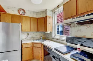 37-15 195th, Flushing, NY 11358 - Photo 9