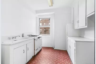 530 Grand Street #8E, New York, NY 10002 - Photo 7
