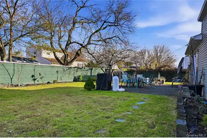 87 Root Avenue, Central Islip, NY 11722 - Photo 23