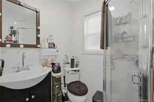 87 Root Ave, Central Islip, NY 11722 - Photo 17