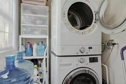 87 Root Avenue, Central Islip, NY 11722 - Photo 9