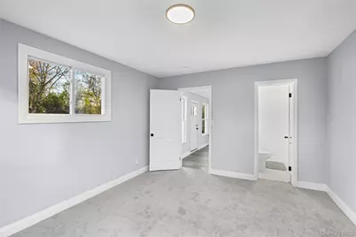 4 Somerset Road N, Amityville, NY 11701 - Photo 19