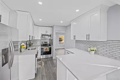 4 Somerset Road N, Amityville, NY 11701 - Photo 11