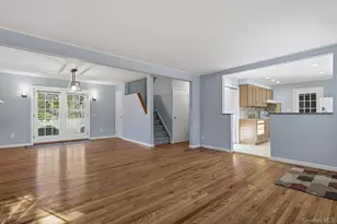 135 E 25th St, Huntington Station, NY 11746 - Photo 9