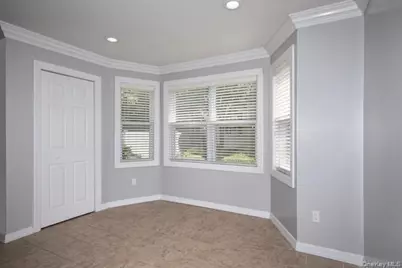 322 Bevelander Place #322, West Sayville, NY 11796 - Photo 3