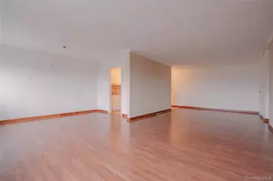 100 Diplomat Dr, Mount Kisco, NY 10549 - Photo 11