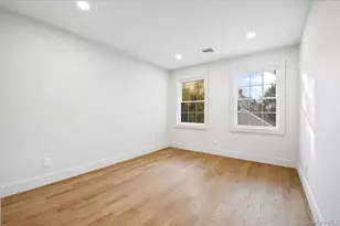 22 Franklin Ave, Port Washington, NY 11050 - Photo 27