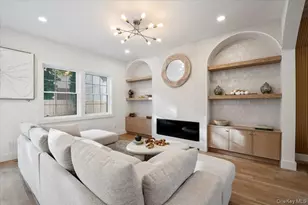 22 Franklin Ave, Port Washington, NY 11050 - Photo 9