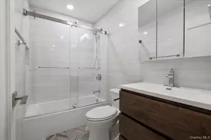 22 Franklin Ave, Port Washington, NY 11050 - Photo 25