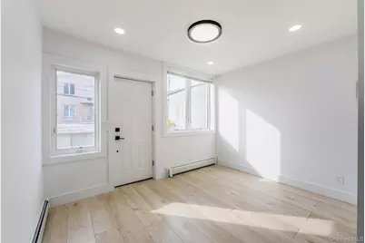 1822 Astoria Park S, Astoria, NY 11102 - Photo 17