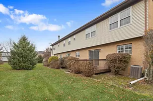 482 Iroquois Ct, Suffern, NY 10901 - Photo 37