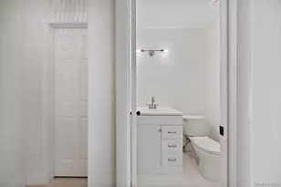 482 Iroquois Ct, Suffern, NY 10901 - Photo 17