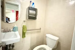 91 Tulip Ave, Floral Park, NY 11001 - Photo 27