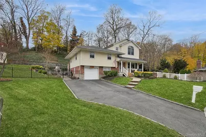 6 Joseph Court, East Northport, NY 11731 - Photo 3