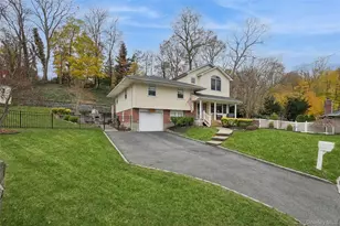 6 Joseph Ct, East Northport, NY 11731 - Photo 3