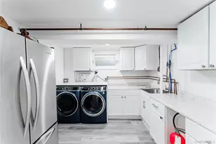 575 Cornwell Ave, Malverne, NY 11565 - Photo 15