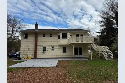 20 Westfield Road, Coram, NY 11727 - Photo 17