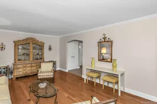 45 Verleye Ave, East Northport, NY 11731 - Photo 7