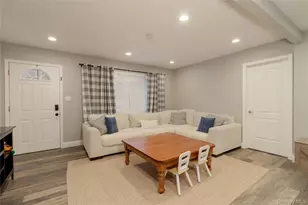 21 Wabil Rd, Miller Place, NY 11764 - Photo 5