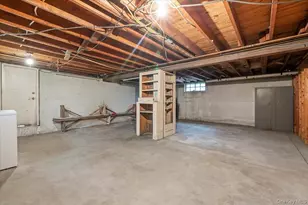 50 E 9th St, Huntington Station, NY 11746 - Photo 17