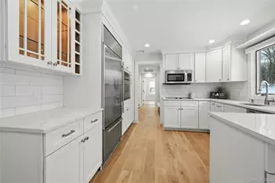 41 Edcris Ln, Huntington, NY 11743 - Photo 17