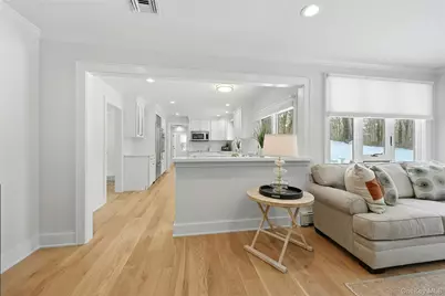 41 Edcris Lane, Huntington, NY 11743 - Photo 19