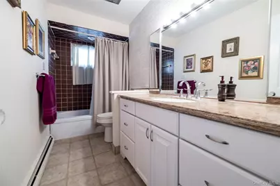 68 Lincoln Avenue, Island Park, NY 11558 - Photo 9