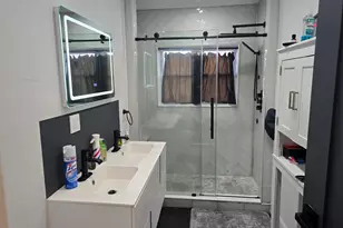 192-01 110th Rd, Saint Albans, NY 11412 - Photo 5