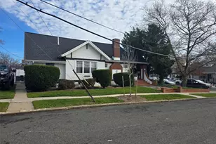 192-01 110th Rd, Saint Albans, NY 11412 - Photo 1