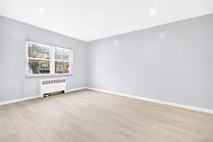 1304 Hobart Ave, Bronx, NY 10461 - Photo 19