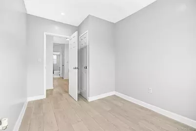 1304 Hobart Avenue, Bronx, NY 10461 - Photo 37