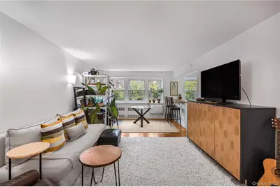 30 Pearsall Avenue #2M, Glen Cove, NY 11542 - Photo 1