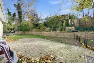 260 Lower Rocky Point Rd, Sound Beach, NY 11789 - Photo 21