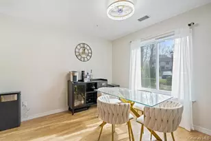 412 Clubhouse Ct, Coram, NY 11727 - Photo 5