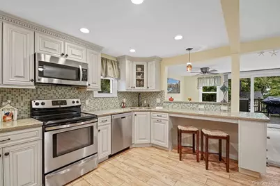 95 Washington Avenue, Beacon, NY 12508 - Photo 9