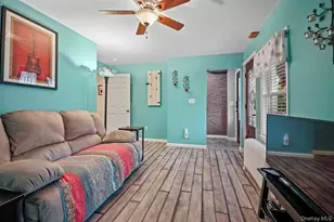 95 Washington Ave, Beacon, NY 12508 - Photo 17