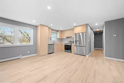 61 Lincoln Avenue, Deer Park, NY 11729 - Photo 15